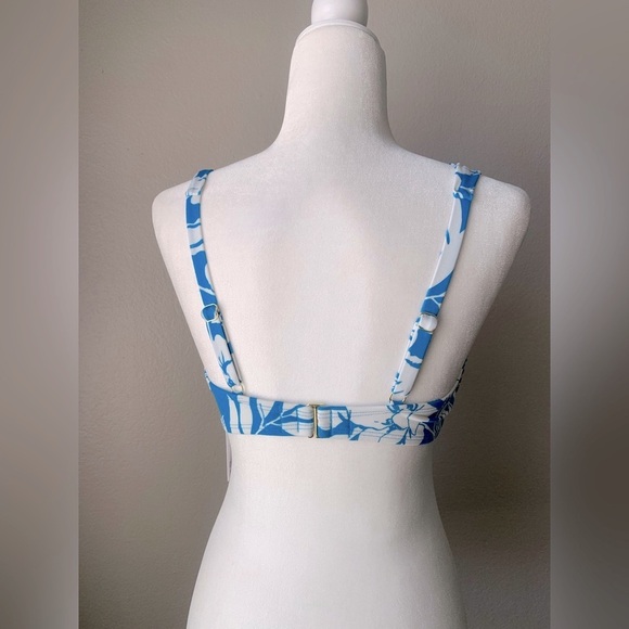 Shade & Shore Floral Bikini Top in Blue and White - Picture 2 of 5